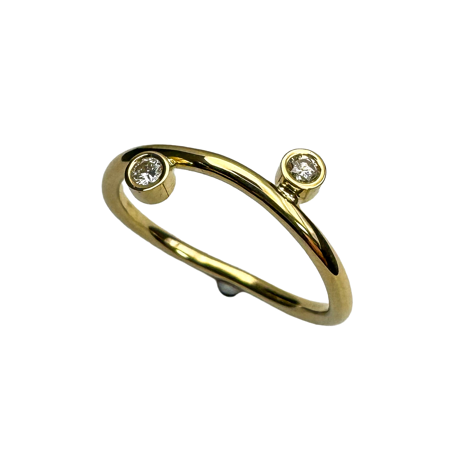 Ring Gelbgold mit 2 funkelnden Diamanten